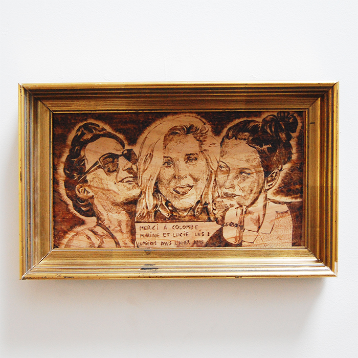 Ex-voto pyrogravure portraits
