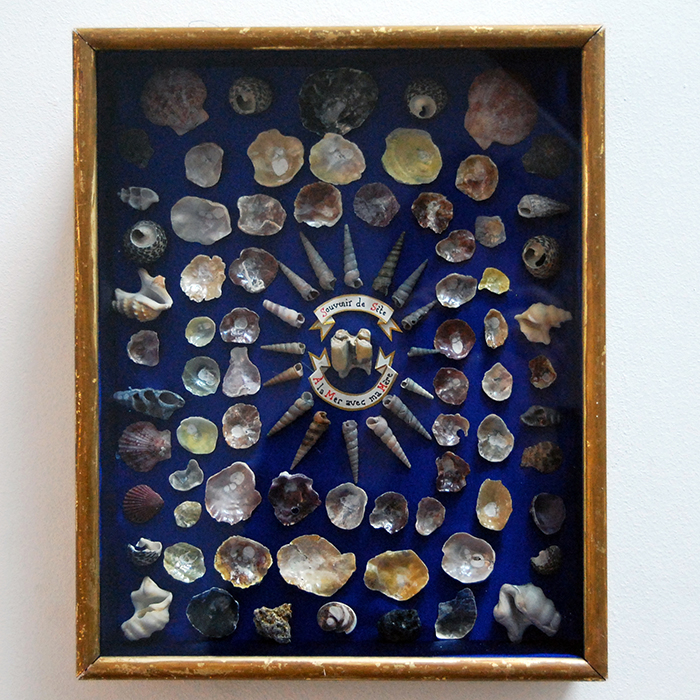 Ex-voto coquillages plage Sète