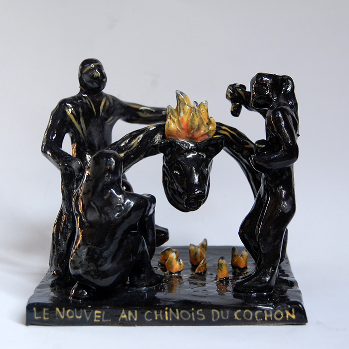 Ex-voto céramique engobe terre vernissée noiuvel an chinois 2019 année du cochon tête de cochon flambée
